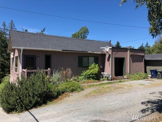 909 Broad St - Photo 1