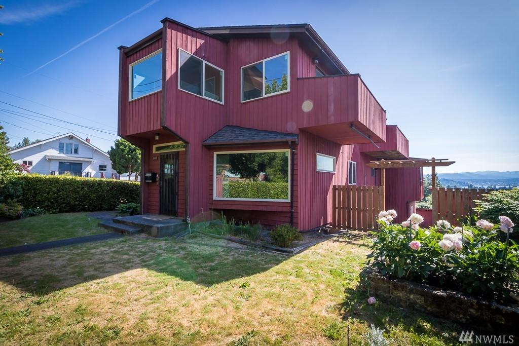 8400 Beacon Ave - Photo 1