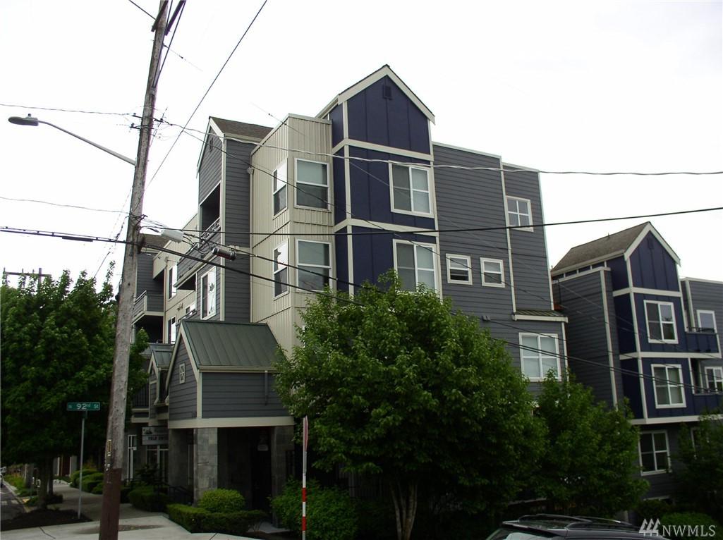 9057 Greenwood Ave - Photo 1