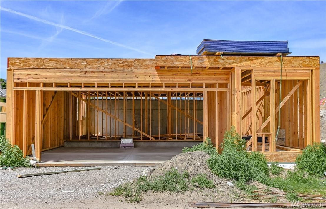 400 Riverside Meadow - Photo 1