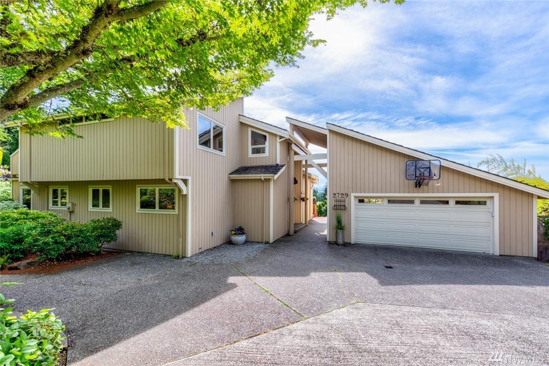 2729 95th Ave - Photo 1