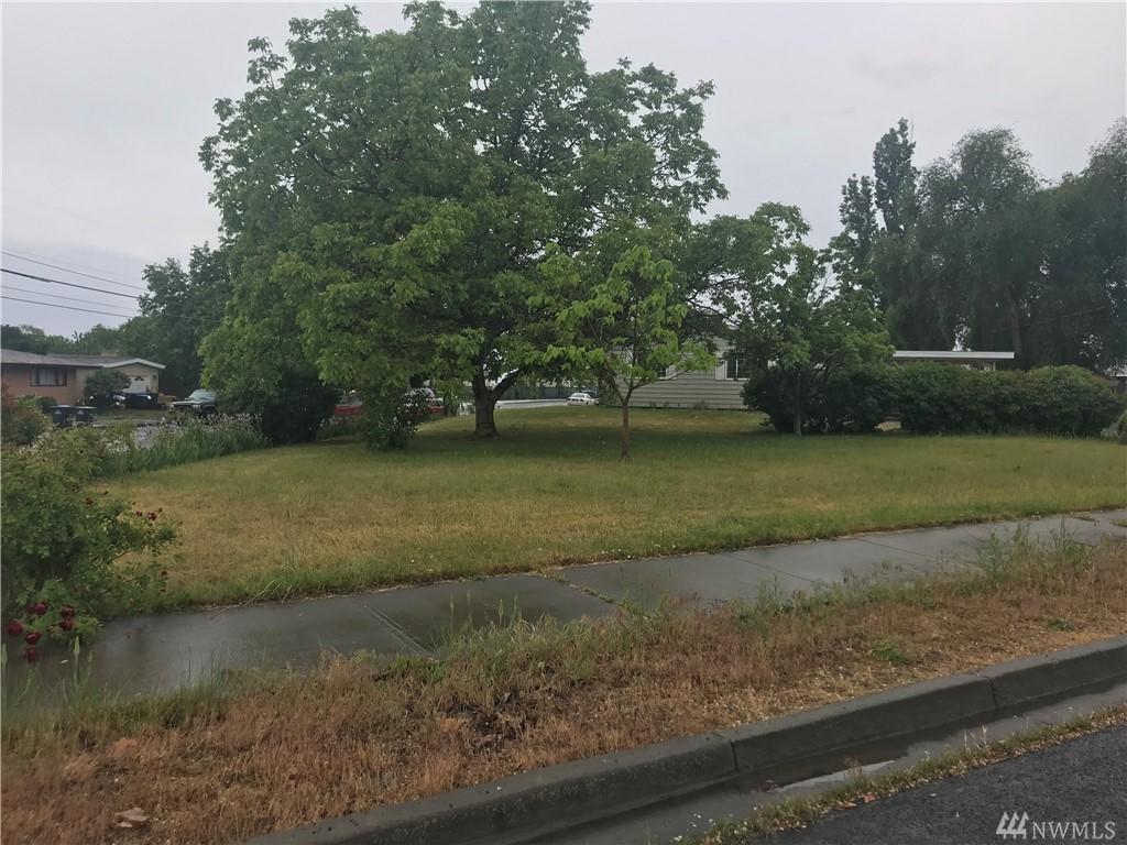 906 C Street - Photo 1