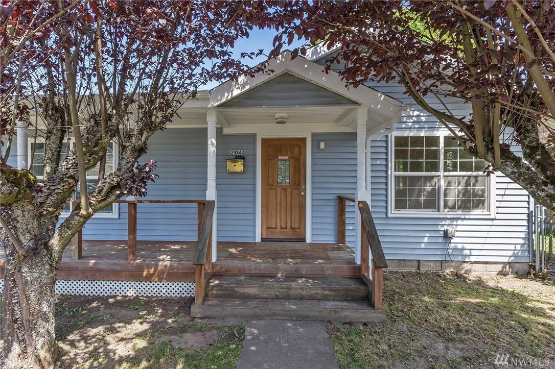 204 Pike St - Photo 1