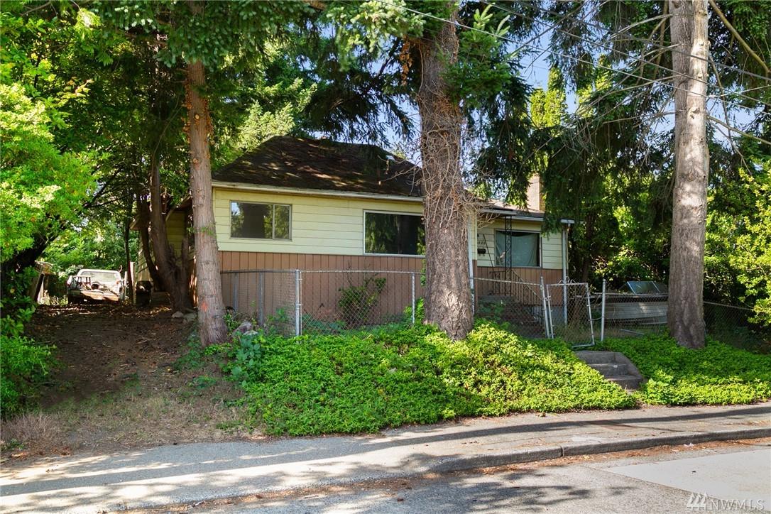 3530 Dawson St - Photo 1