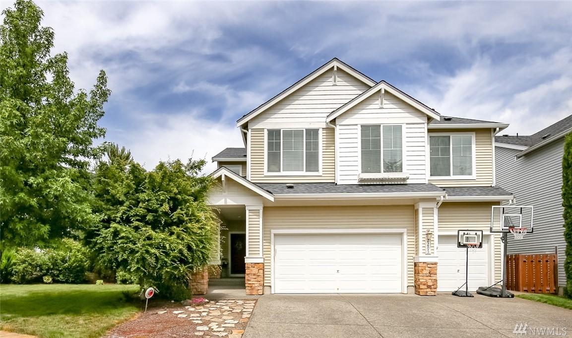 2205 170th Ave - Photo 1