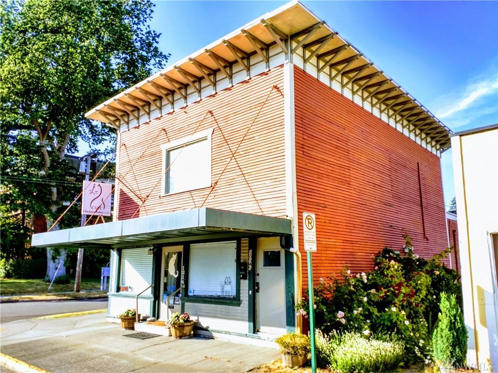 1208 Dupont Street - Photo 1