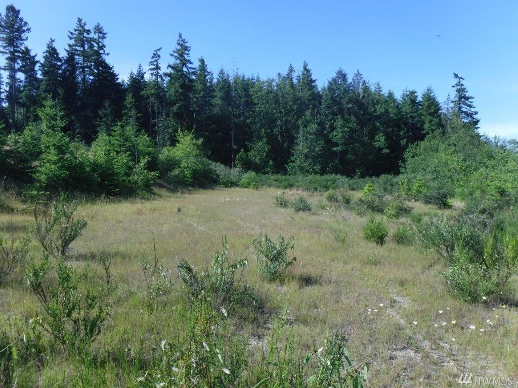 570 Advance Dr - Photo 1