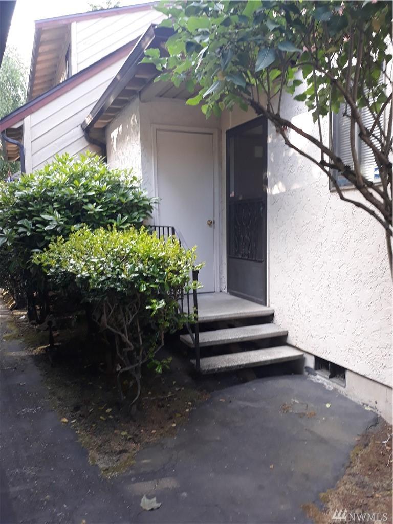 1828 Maple Lane - Photo 1