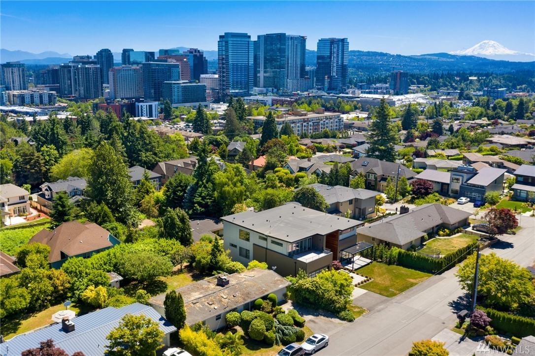 1326 98th Ave - Photo 1