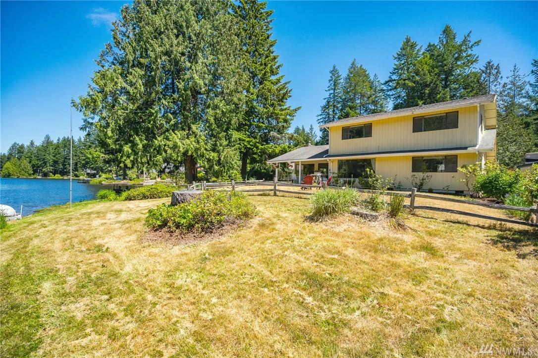 380 Lakeshore Dr - Photo 1