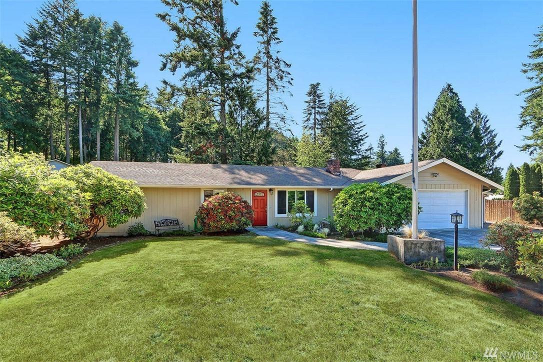 1123 Skyridge St - Photo 1