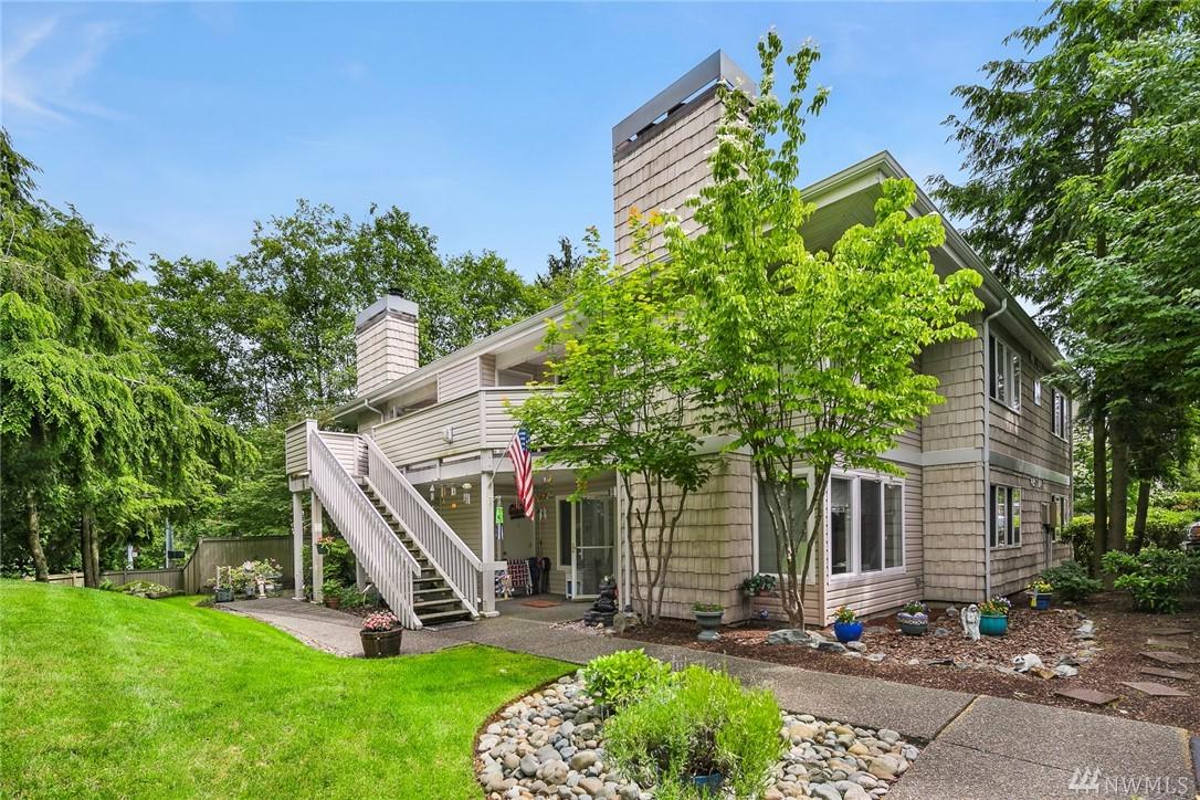 9210 Market Place - Photo 1