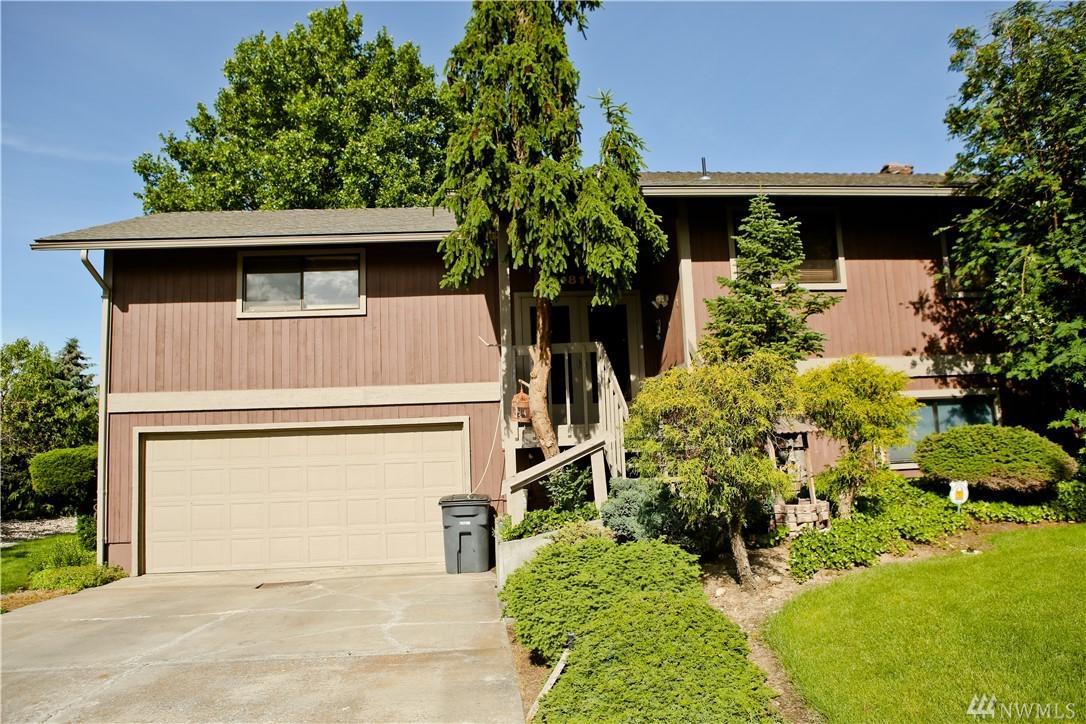811 Meadowlark Lane - Photo 1
