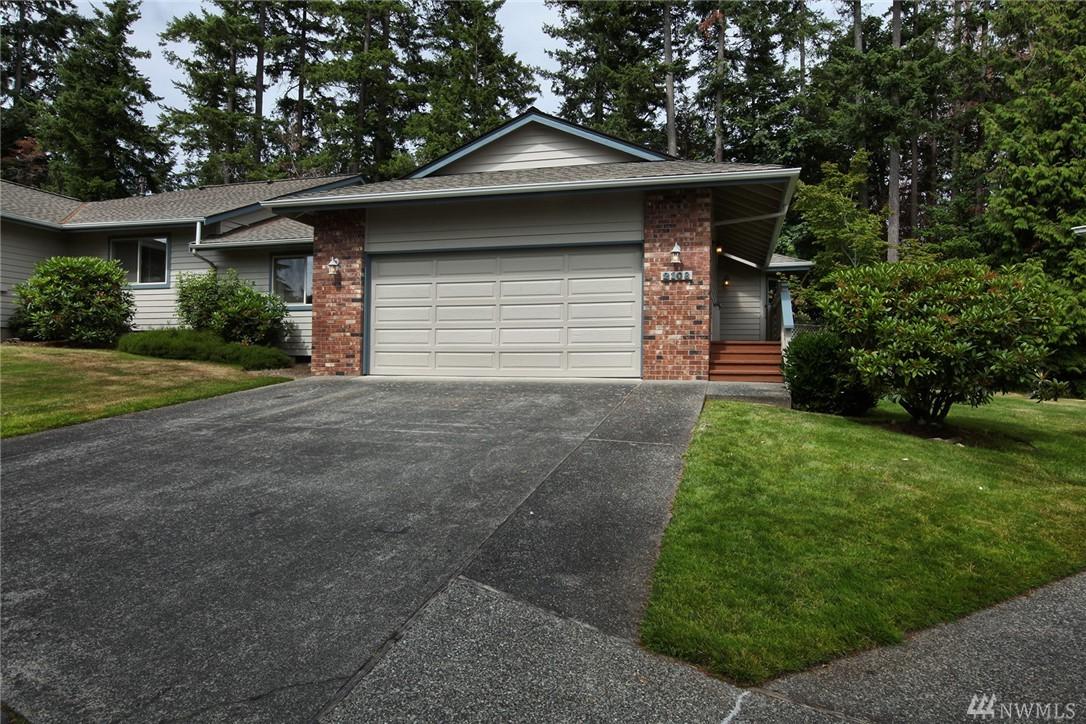 2108 Creekside Cir - Photo 1