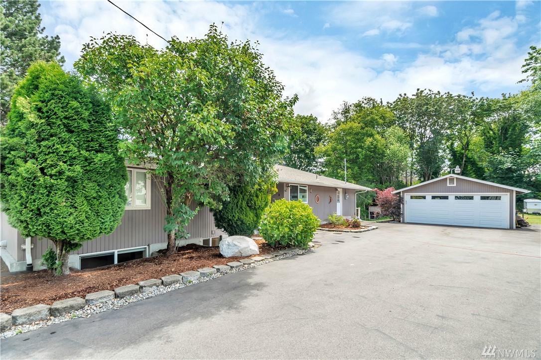 5855 292nd St - Photo 1
