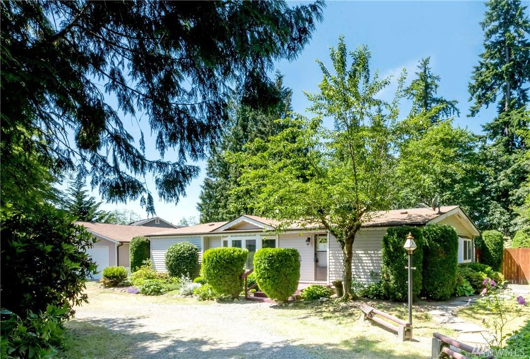 3217 374 St - Photo 1