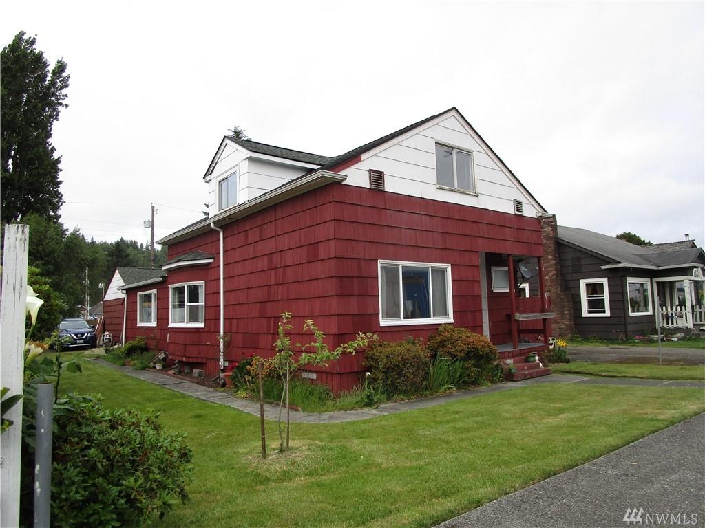 2623 Bay Ave - Photo 1