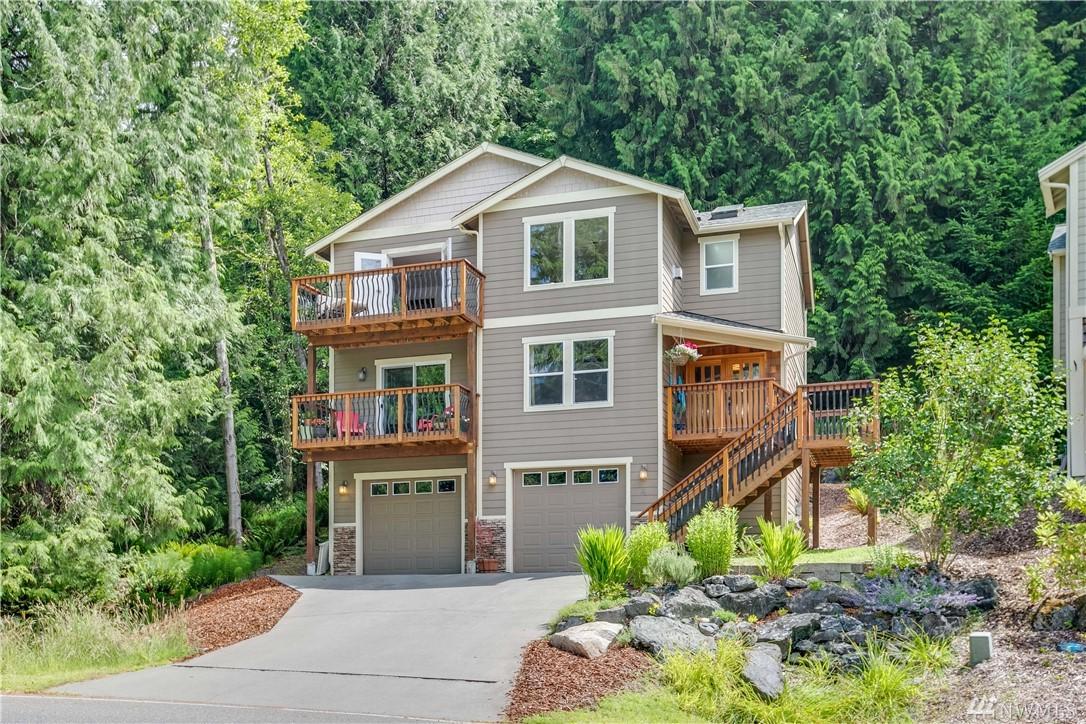 4 Lake Louise Dr - Photo 1