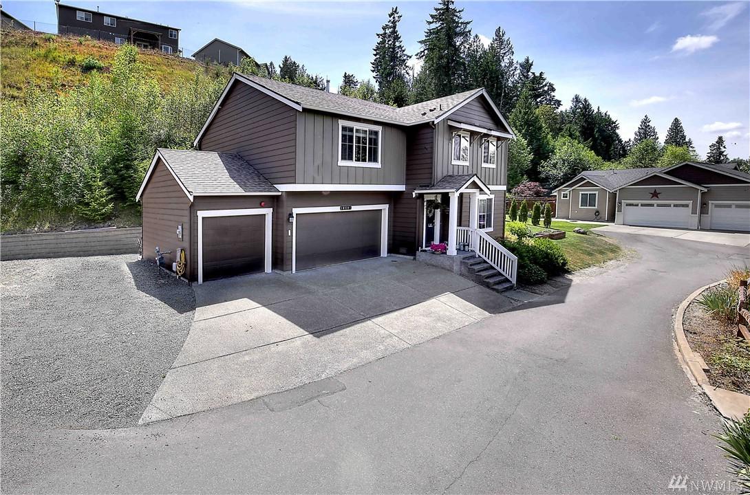 10801 168th Ave - Photo 1