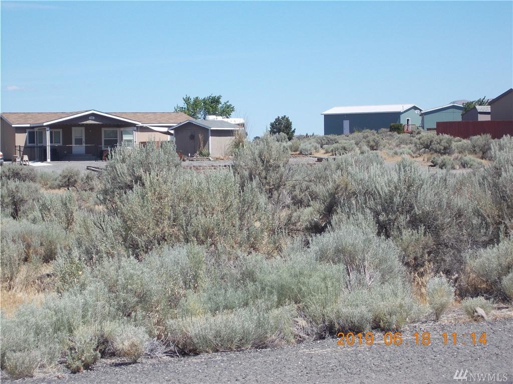 415 Date Place - Photo 1