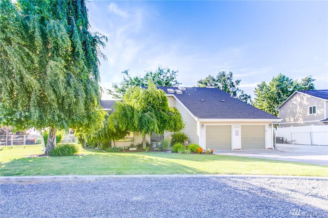 216 Viewmont Dr - Photo 1