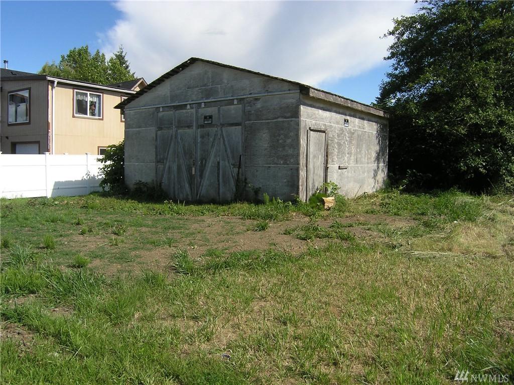204 Front St - Photo 1