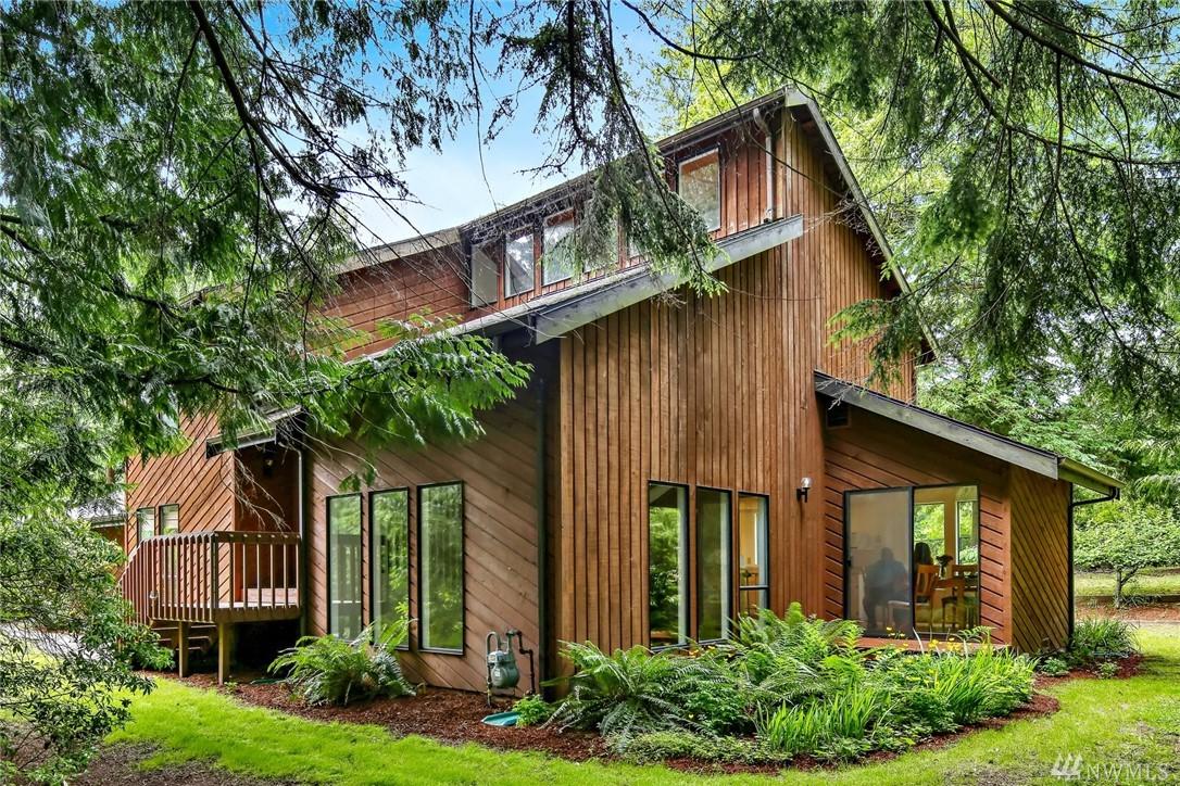2055 Yew Street Rd - Photo 1