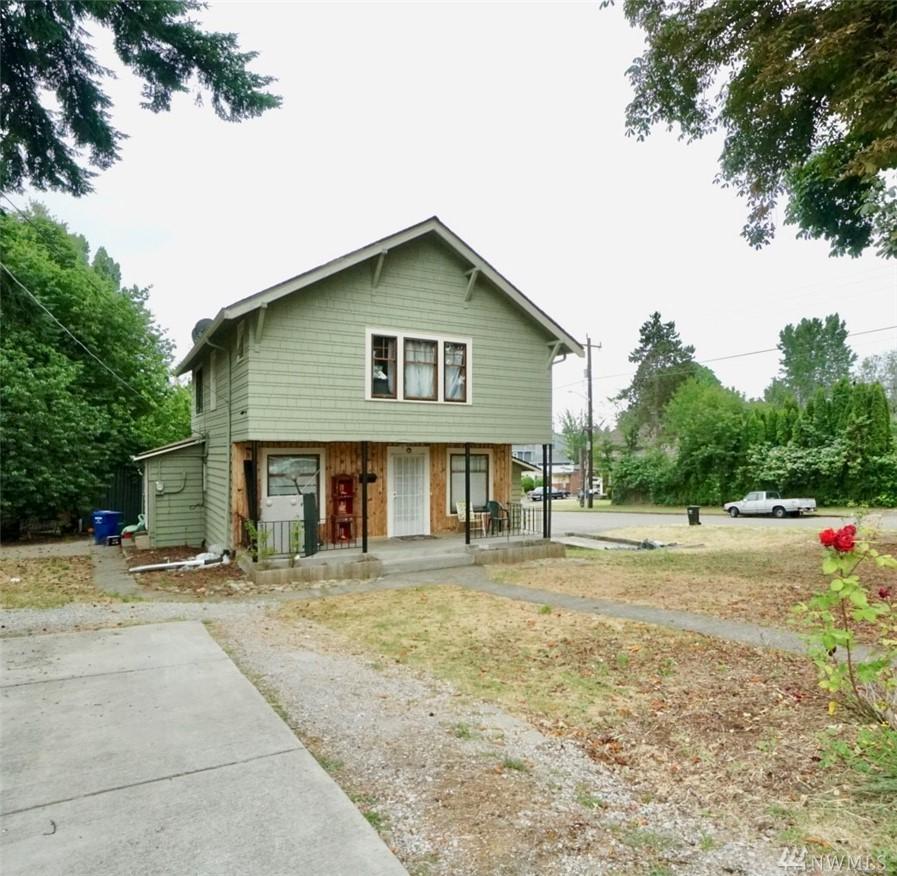 6924 46th Ave - Photo 1