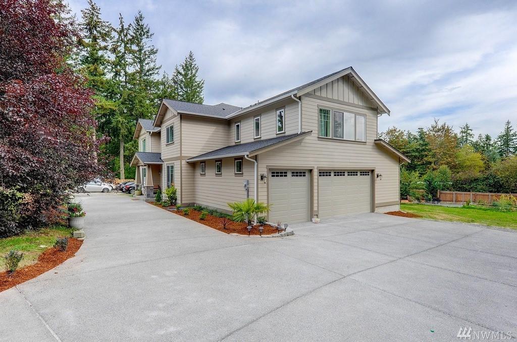 811 186th Av Ct - Photo 1