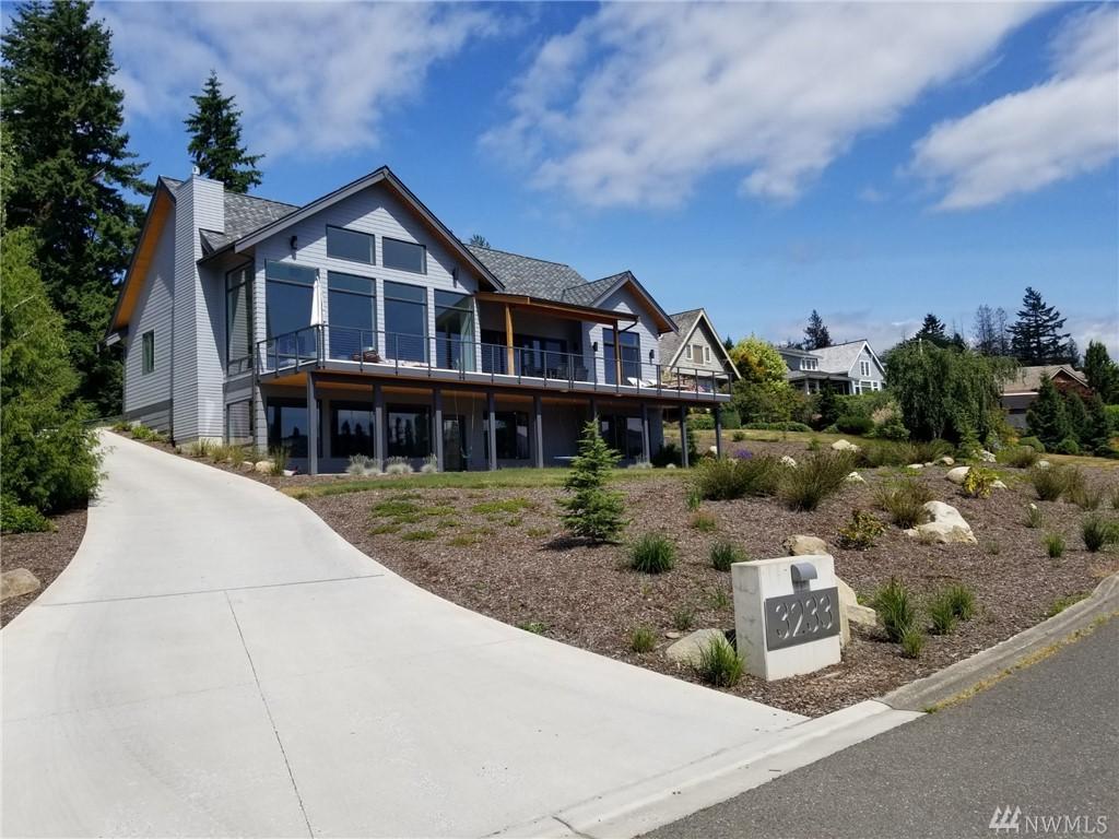 3233 Eagleridge Wy - Photo 1