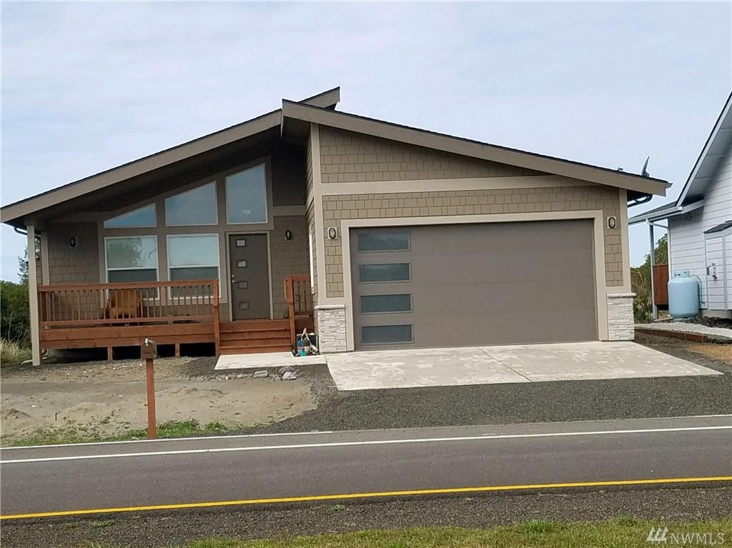 682 Mount Olympus Ave - Photo 1