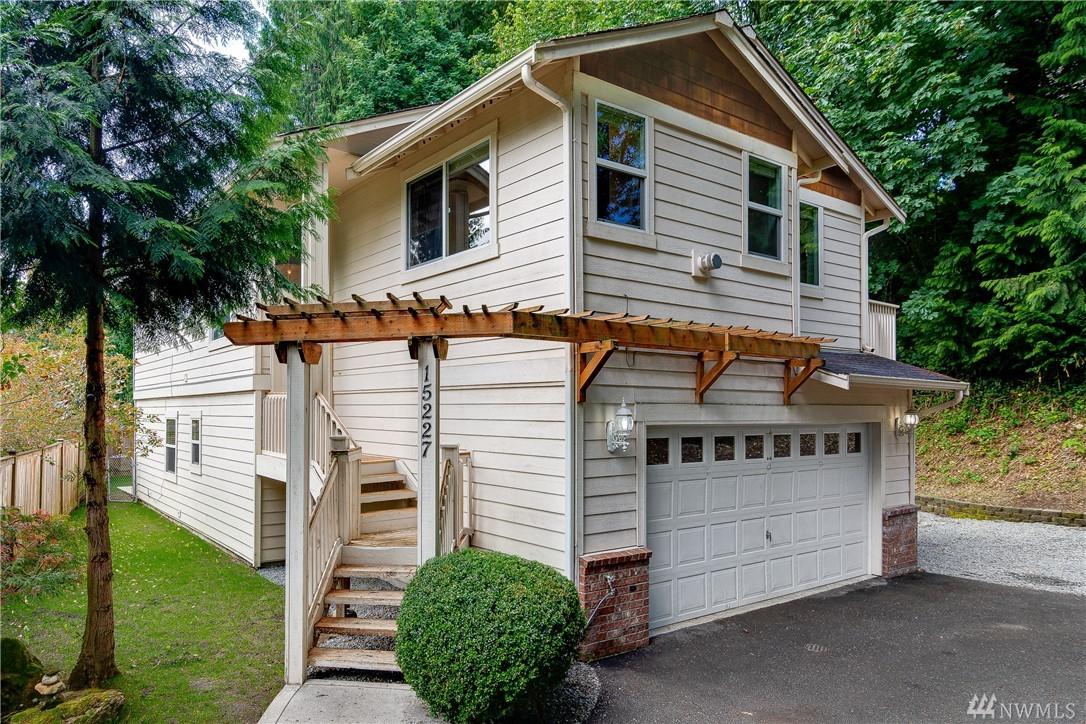 15227 11th Ave - Photo 1