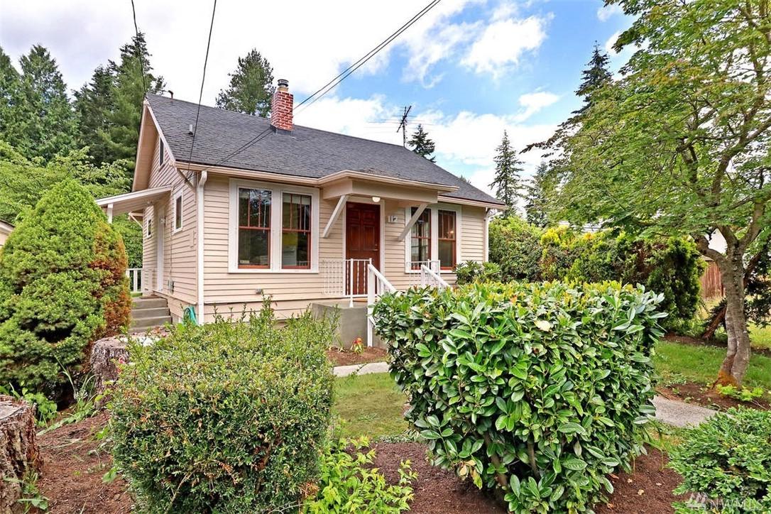 112 180th St - Photo 1