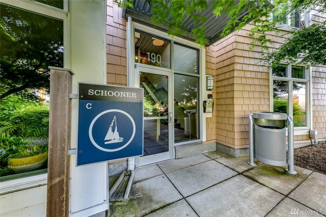 190 Harbor Square Lp - Photo 1