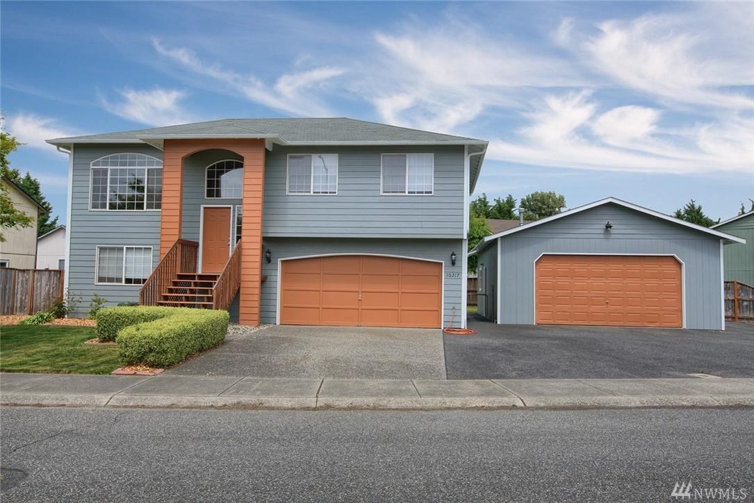 10217 52nd Dr - Photo 1