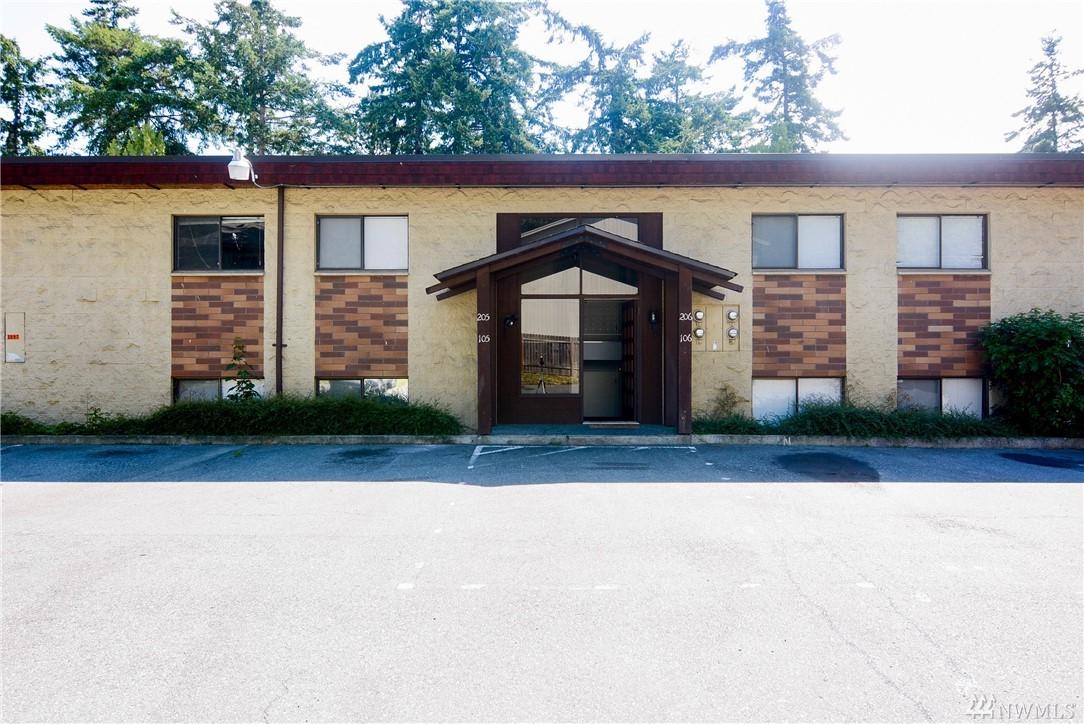 51 Columbia Dr - Photo 1