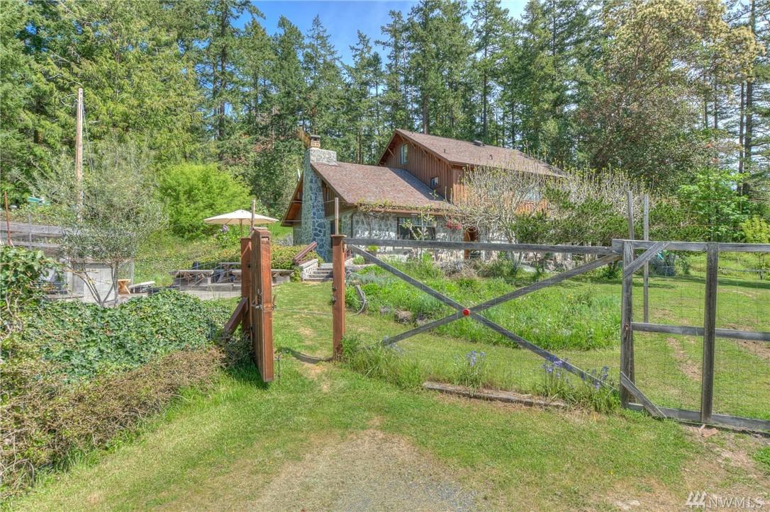 108 Pinneo Rd - Photo 1