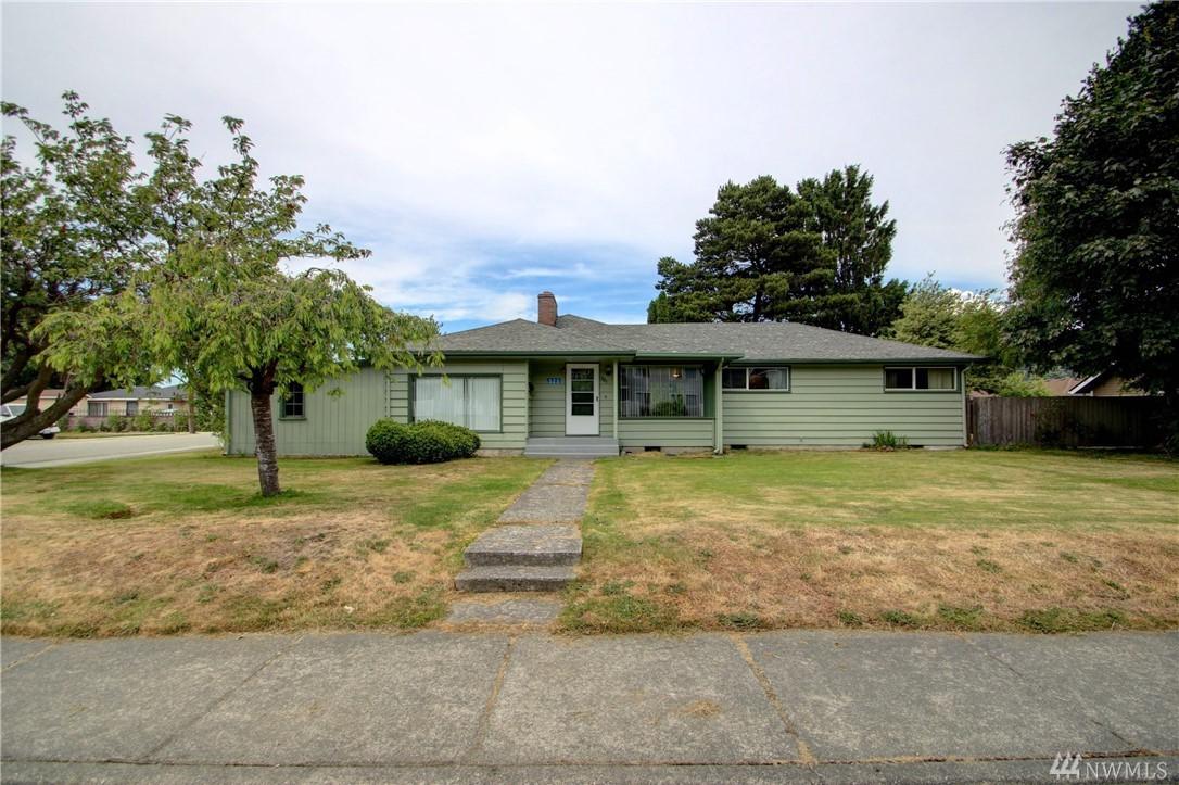 325 Fairhaven St - Photo 1