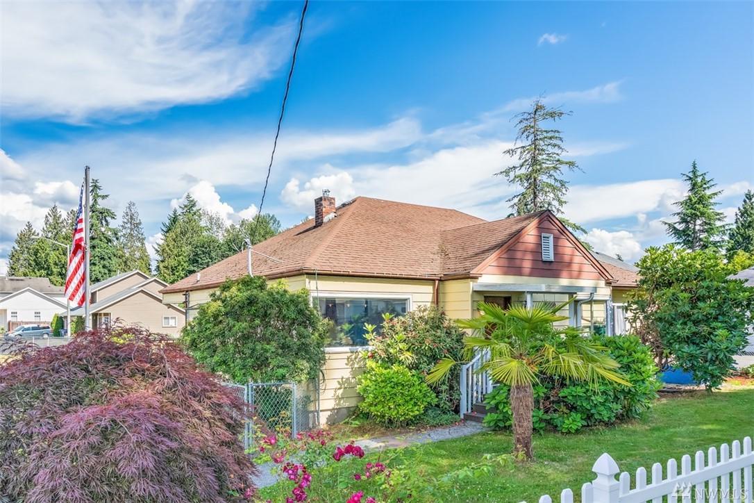 24208 98th Ave - Photo 1