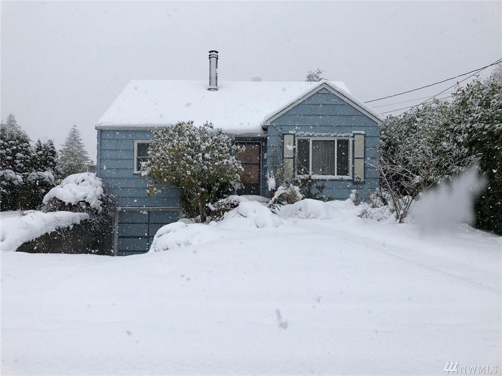 1018 Meyers St - Photo 1