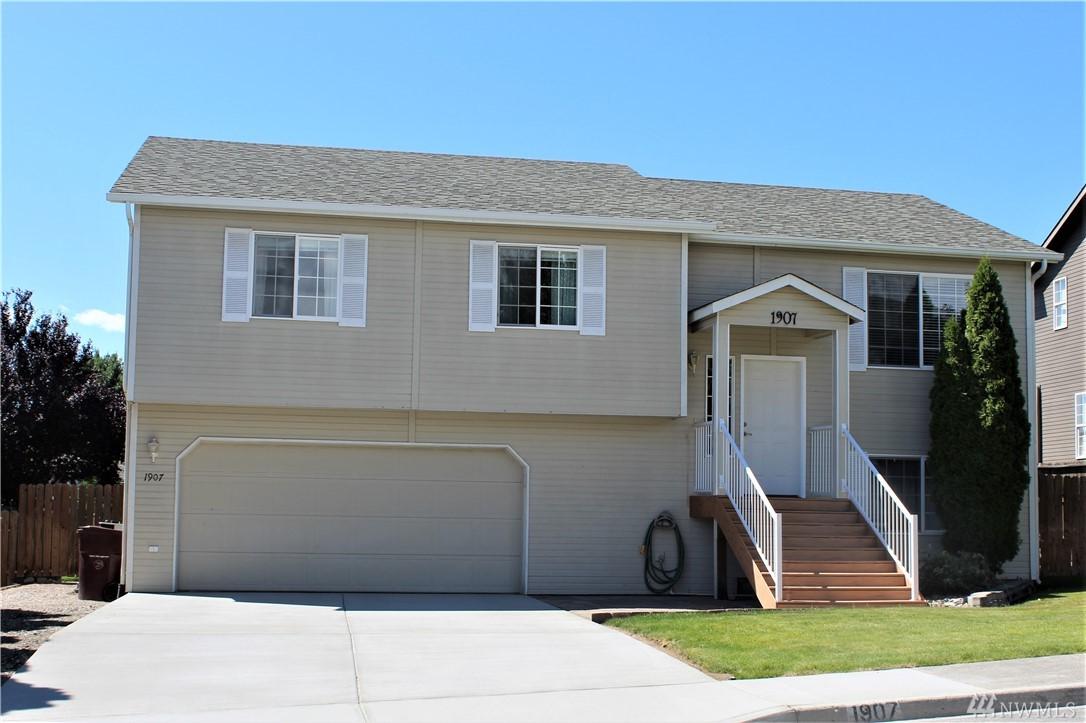 1907 Pensione Place - Photo 1