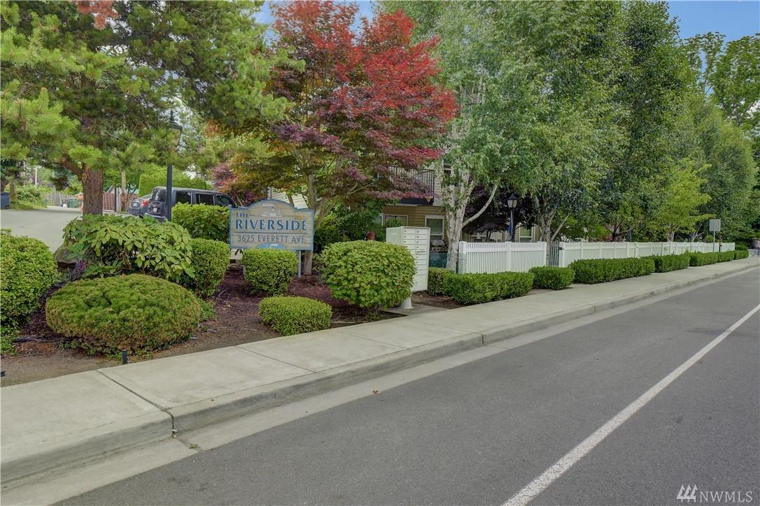 3625 Everett Ave - Photo 1