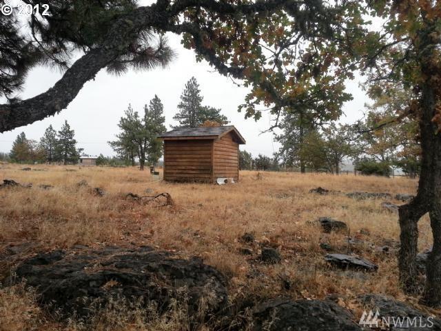270 Oak St - Photo 1