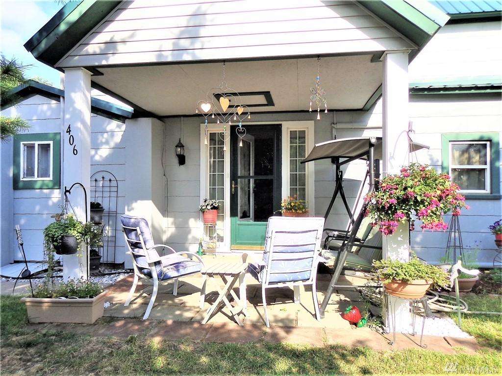 406 Brace St - Photo 1