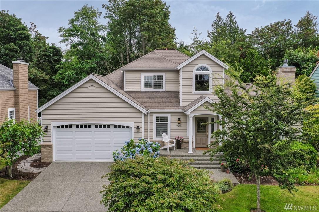 928 Cherry Ave - Photo 1