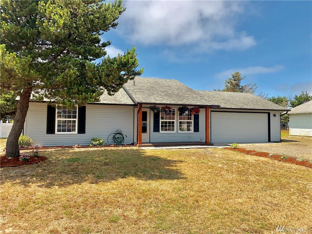 35205 G St - Photo 1