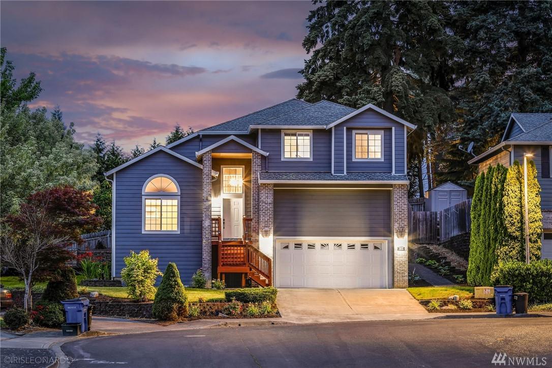 1402 Gregory Dr - Photo 1
