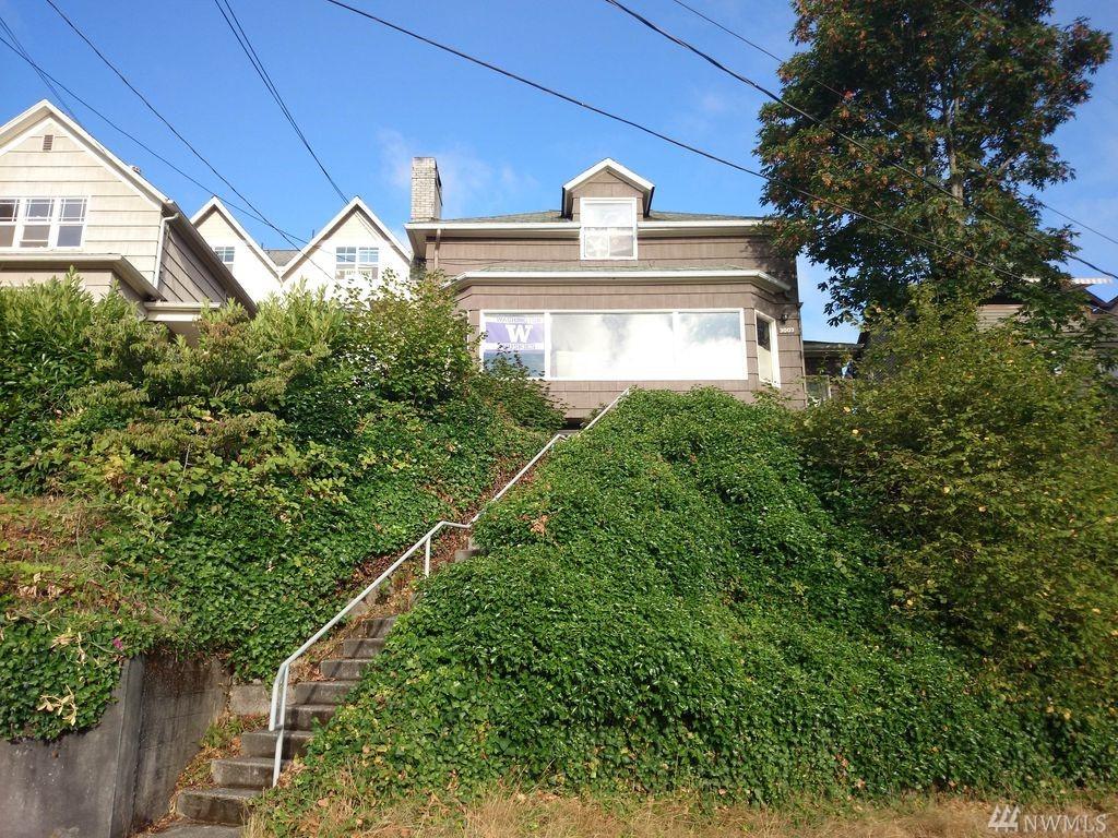 3007 Humes Place - Photo 1