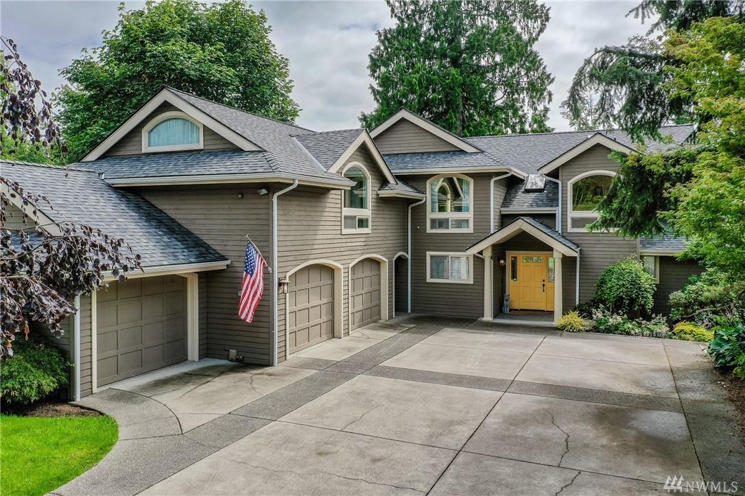 1076 Alexander Place - Photo 1