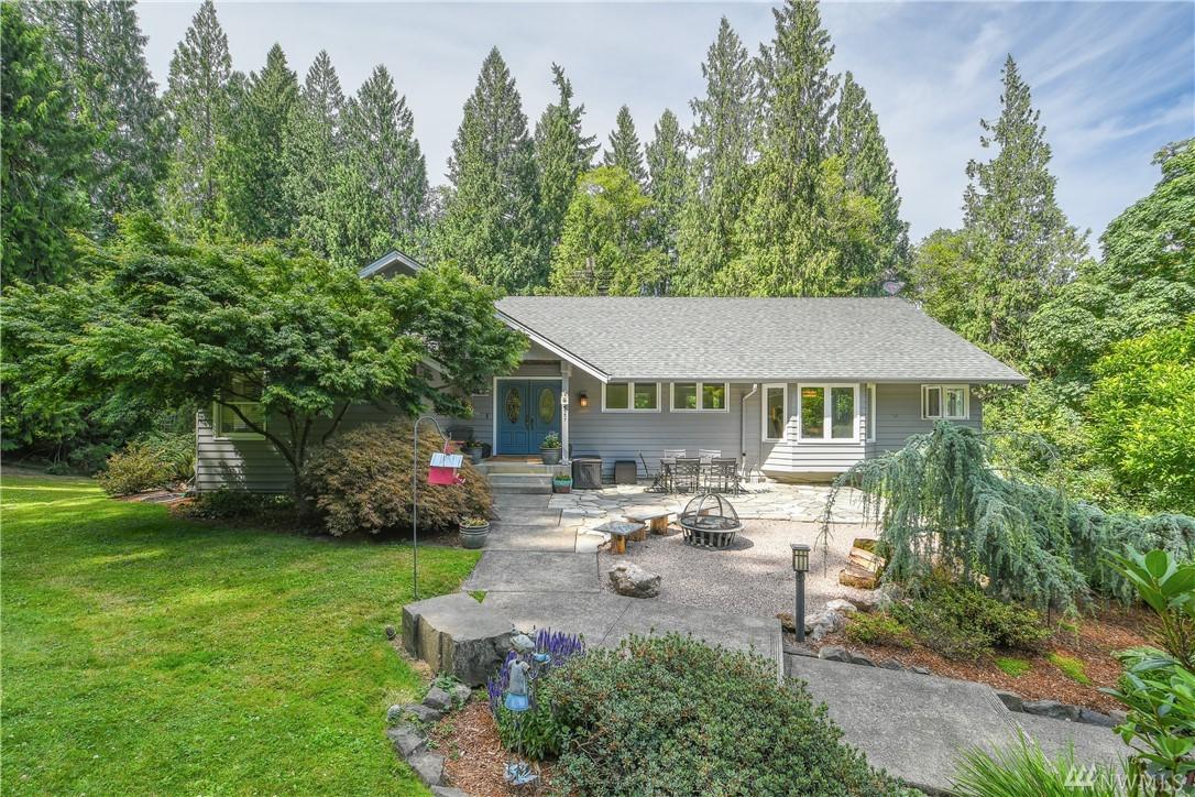 2557 15 St - Photo 1